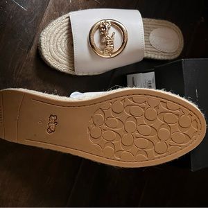 Never worn coach sandals